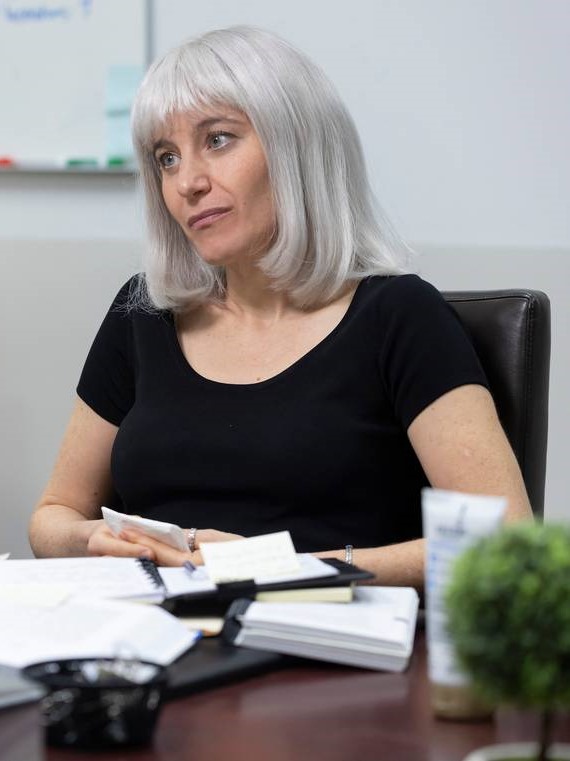 Dr. Deborah Radisch